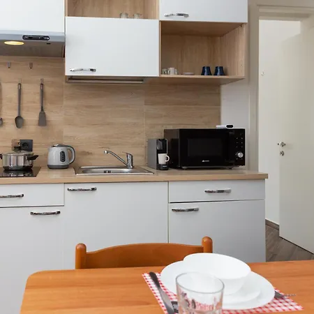 Watt House Apartament *